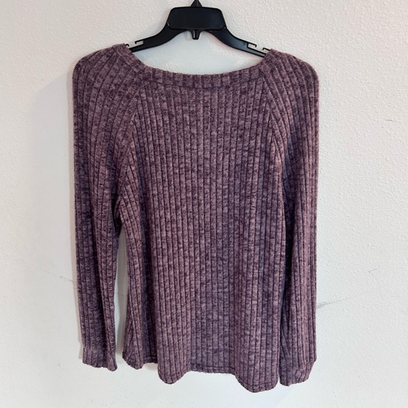Simple Fun Women’s Purple Sweater Tunic
NWT

Size XL - Picture 4 of 7
